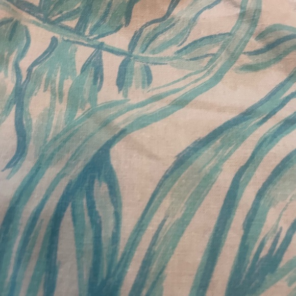 Vineyard Vines Cover Up - Picture 2 of 4